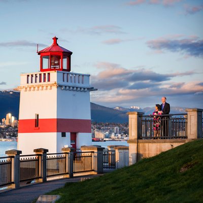 Stanley park lighthouse sunset engagement pictures