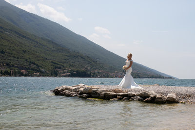 Outstanding wedding photography on Lake Garda