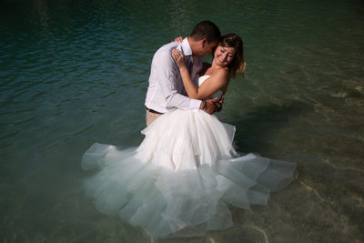 Drown the gown trash the dress session Italy.