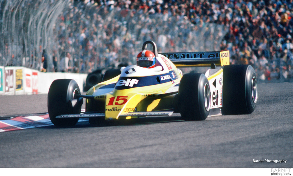 Renault Elf Formula 1 Race Car Image