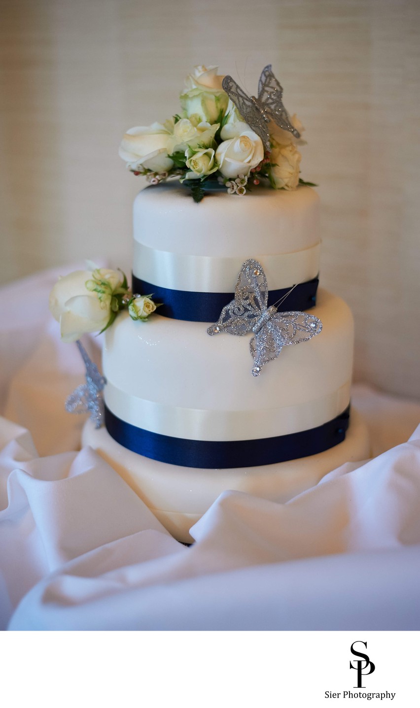 Kenwood Hall Wedding Cake
