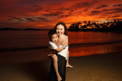 mother-son-hawaiian-sunset