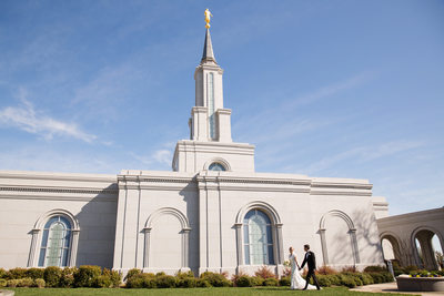 Sacramento LDS Temple Wedding Photographer