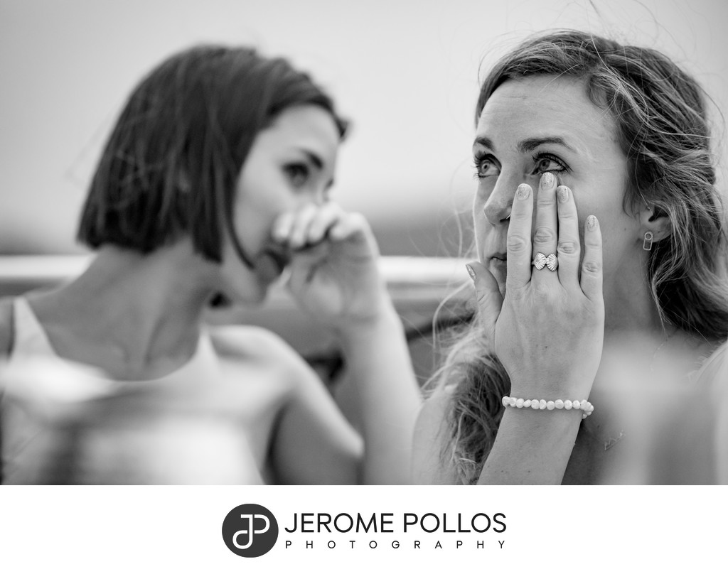 Crying sisters during Coeur d'Alene wedding speech