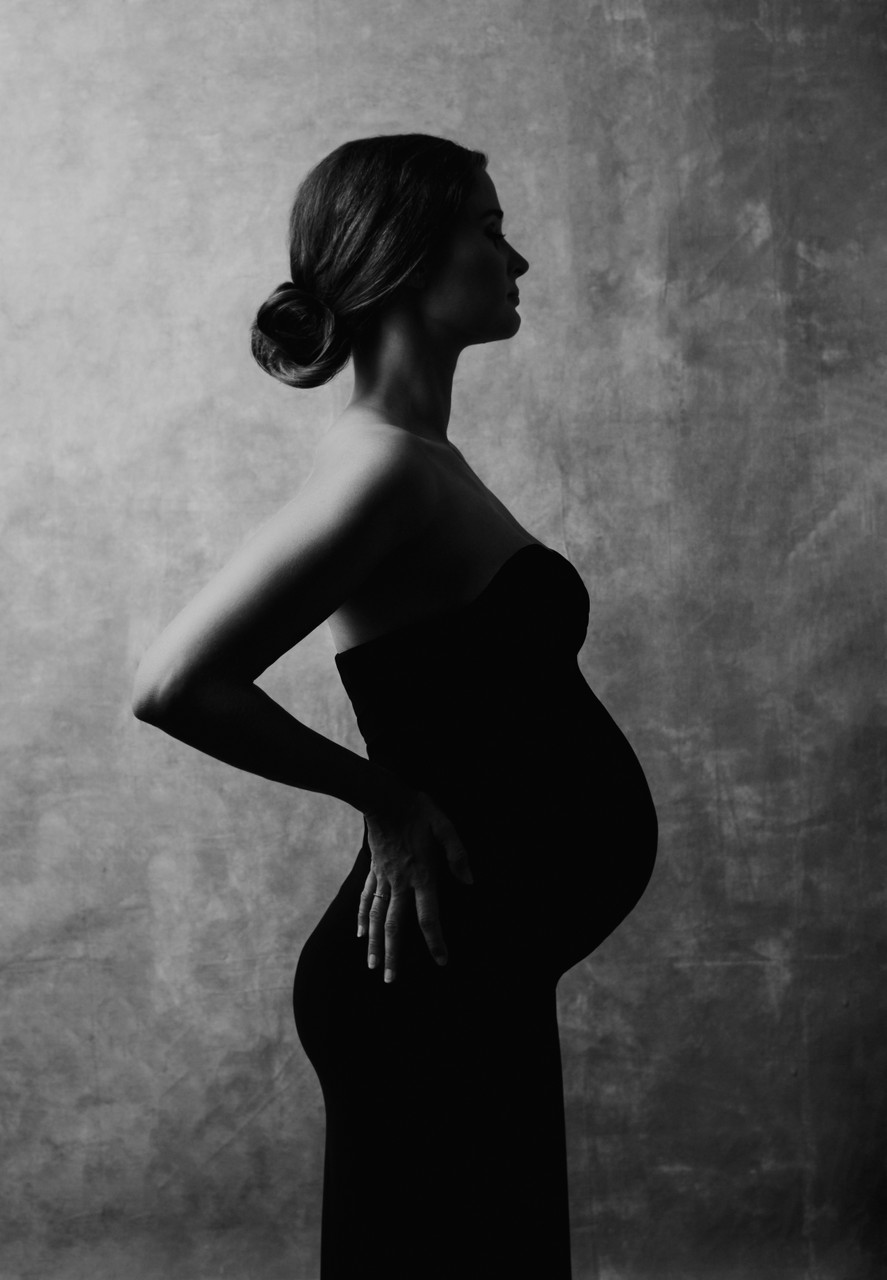 Unique Maternity Photographer Amsterdam Battaglia