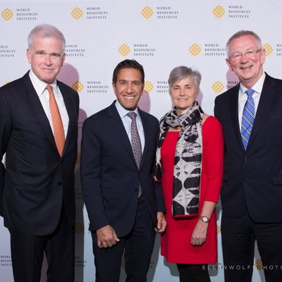 WRI 2019 Courage to Lead Dinner - step and repeat