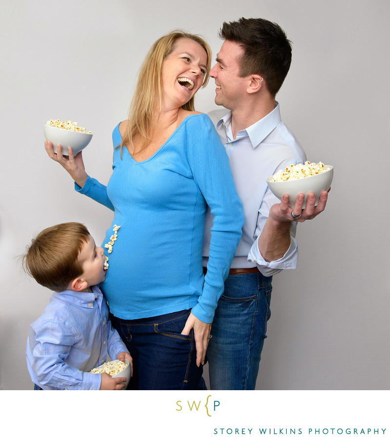 Funny Toronto Family Portrait with Popcorn Funny Toronto Family Portrait with Popcorn
