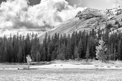 Newlyweds Tenaya Lake, Yosemite