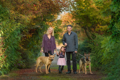 Family Photographer in Southwest Washington with dogs
