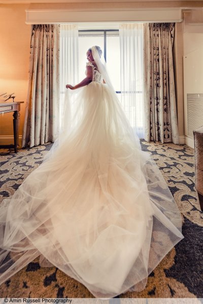Bridal portrait at the Hilton on the River