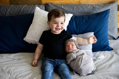 Proud Brother : In Home Newborn Photos