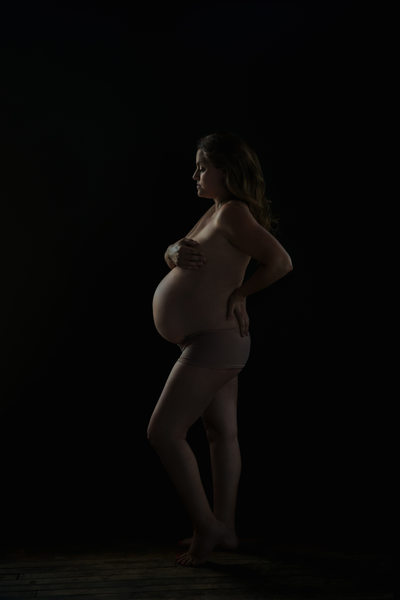 Kenosha Fine Art Maternity: Photographer