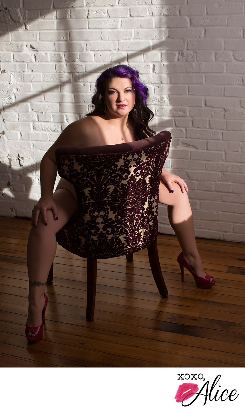 sexy chair poses for boudoir xoxo alice confidence
