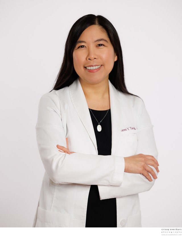 Easy and Quick Headshots for Medical Professionals Easy and Quick Headshots for Medical Professionals