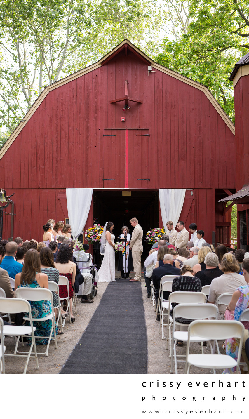 Elmwood Park Zoo Red Barn Wedding Ceremony