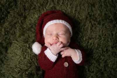 Christmas Themed Newborn Photos