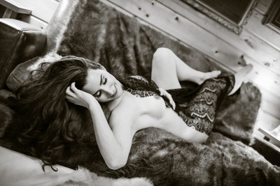 Sexy brunette black white boudoir photography 