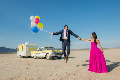Las Vegas Dry Lake Bed Wedding with Old Car and Balloons |  Creative Las Vegas Wedding Photographer |  Las Vegas  Elopement | Images by EDI