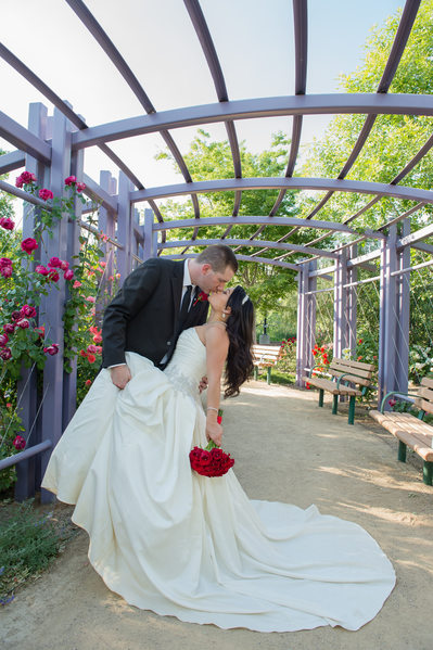 Springs Preserve Las Vegas Wedding Photography in the rosa garden