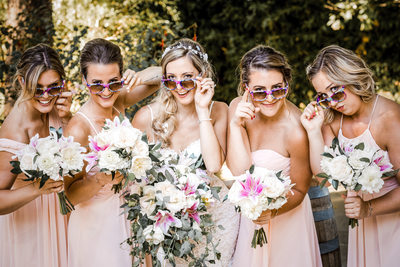 Best Photography Bridal Party with Their Sun Glasses