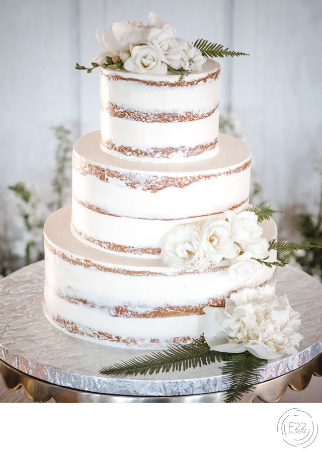 Naked Wedding Cake: Sacramento Wedding Photographers
