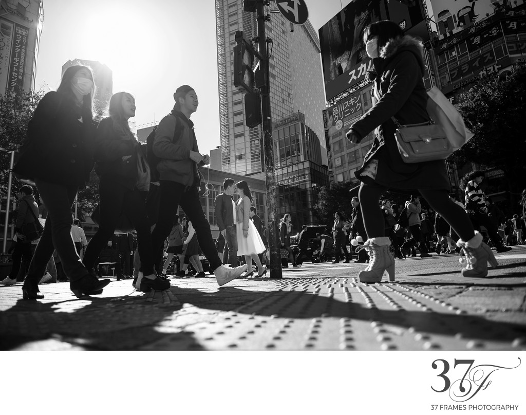 Tokyo Engagement Photographer: Iconic in Shibuya