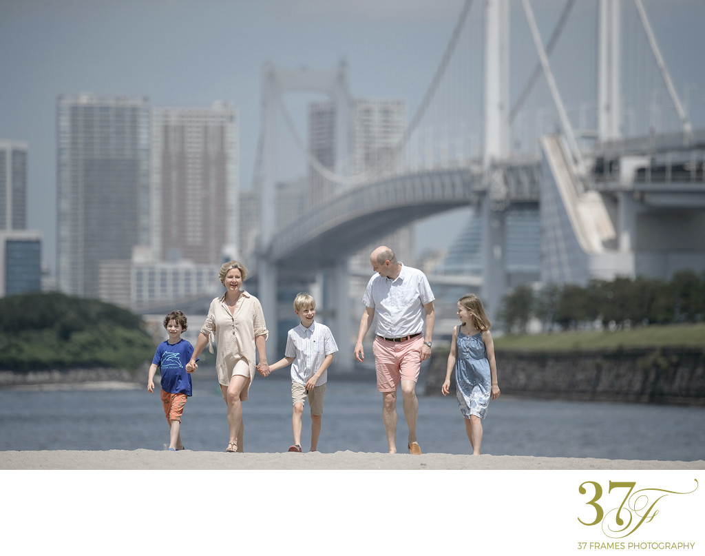 Family Photos with the Tokyo Skyline