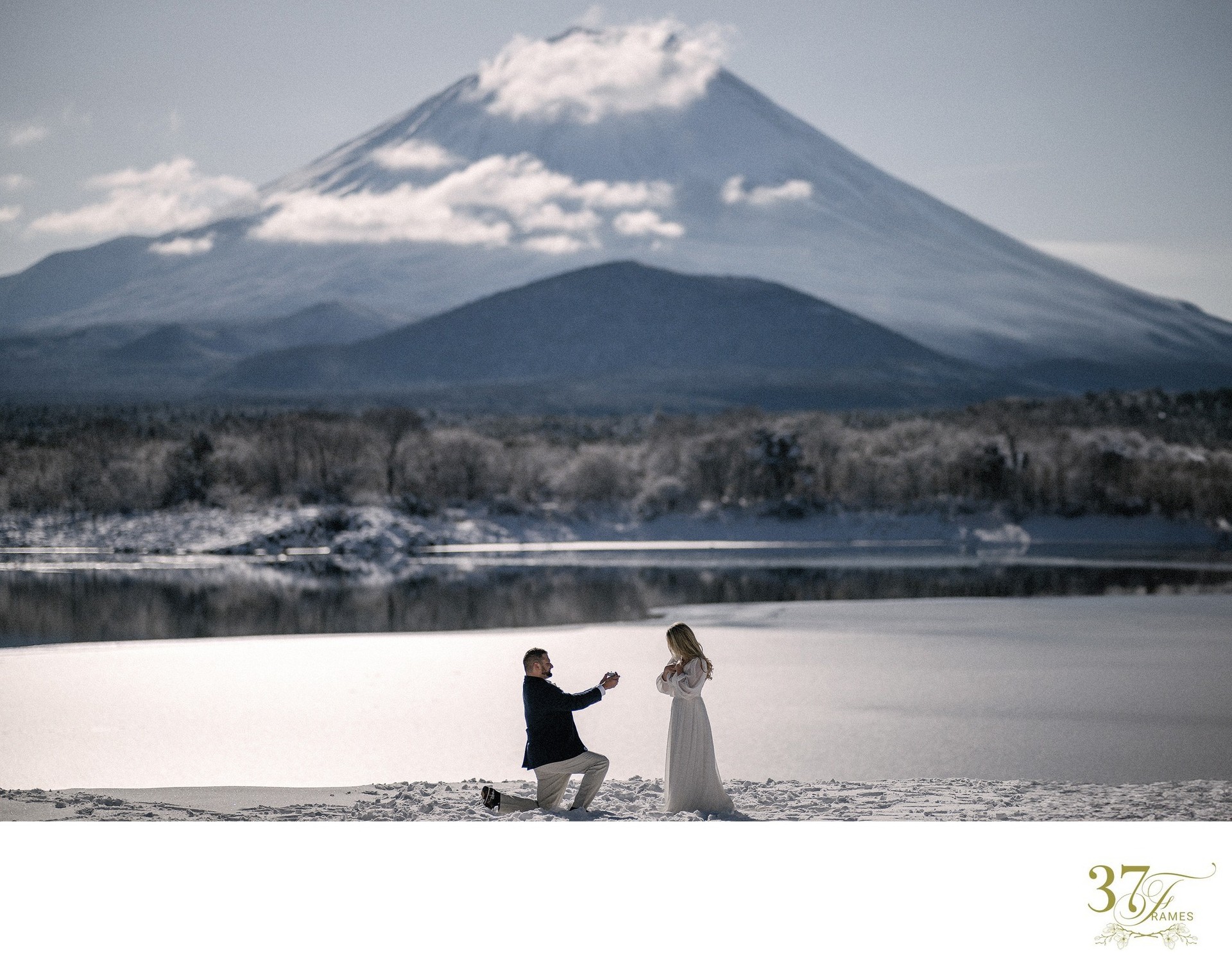 Snowy Surprise At Mt Fuji Capturing A Once In A Lifetime Proposal