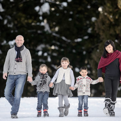 Family Portrait Photographer | Japan Winter Snow