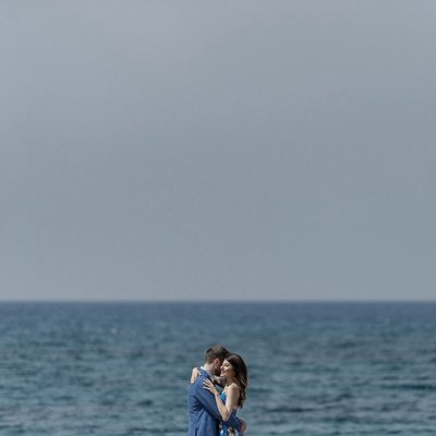 Engagement Photos by the Ocean | Japan Photographer
