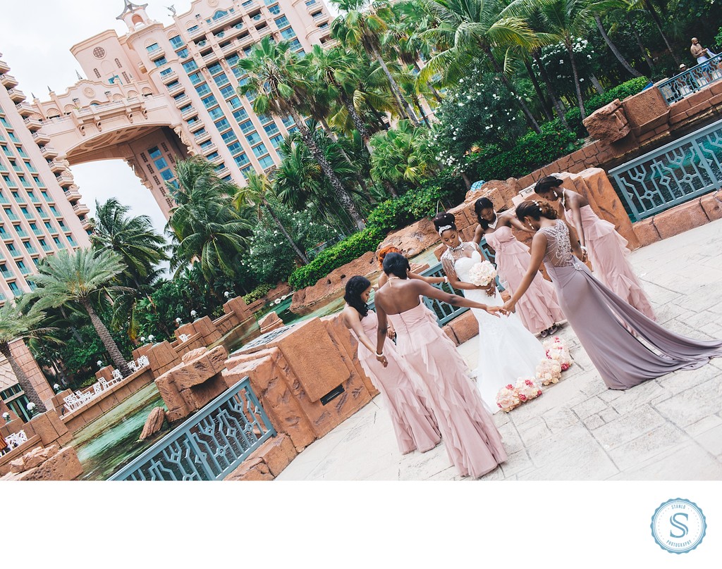 Praying Bridesmaids Bahamas Atlantis