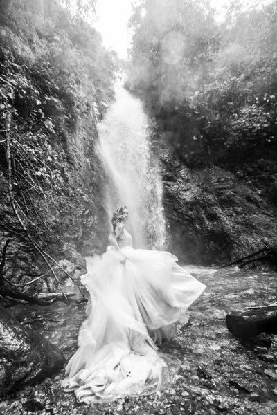Trash the dress session: Inspiring bride and waterfall 