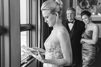 Bride Reads Sweet Card From Parents Rough Creek Wedding