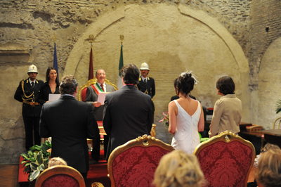Cilvil Ceremony Underway For Rome, Italy Wedding