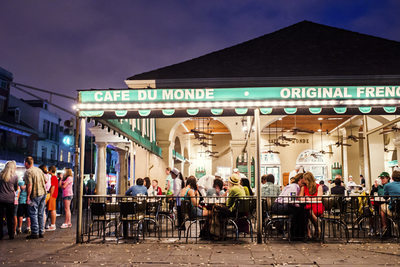 Engagement Photography at Cafe du Monde in NoLa