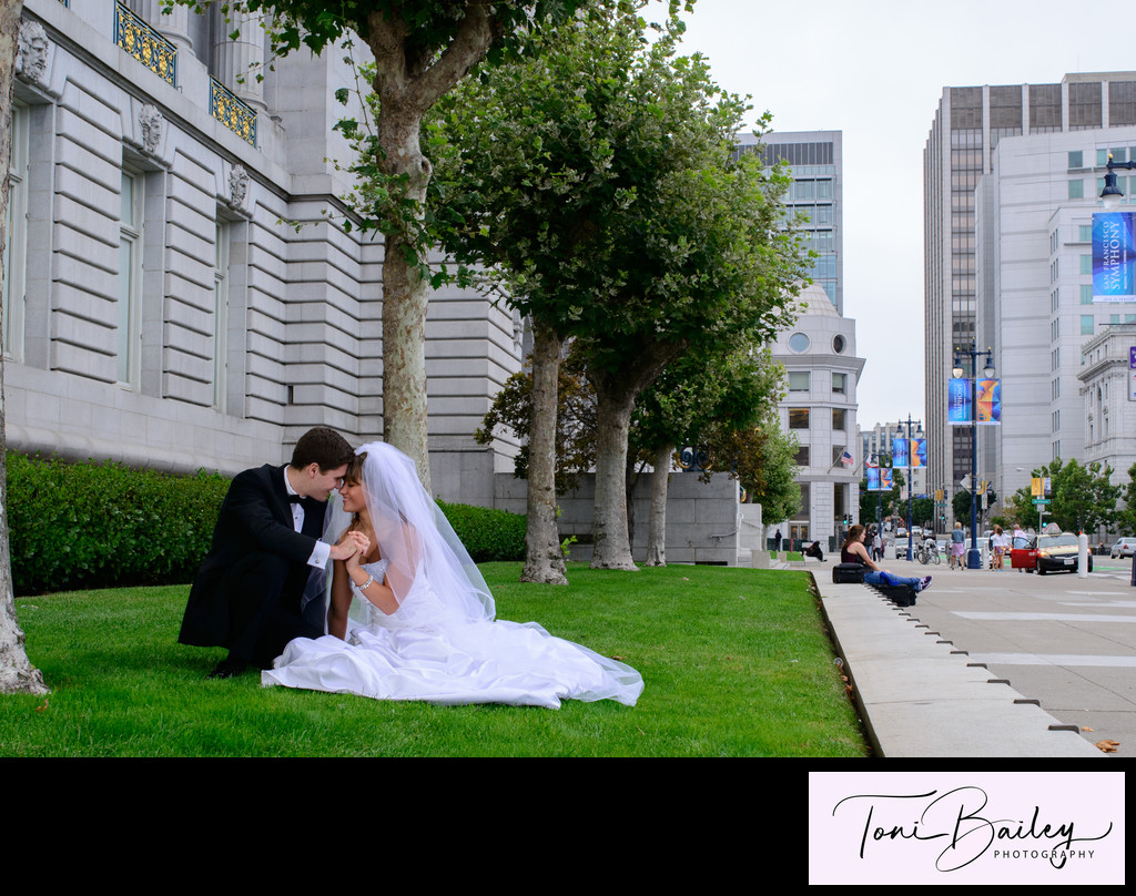 Photography outside San Francisco City Hall