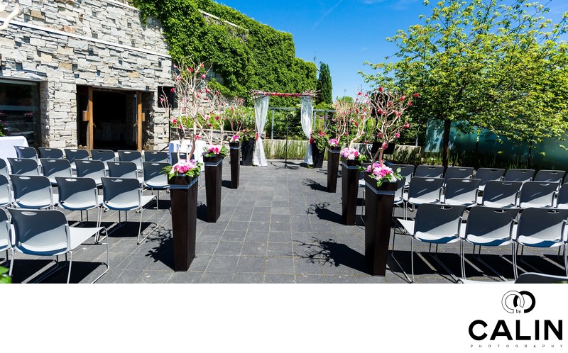 Toronto Botanical Garden Wedding - The Courtyard