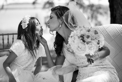 bride and flowergirl at savannah wedding
