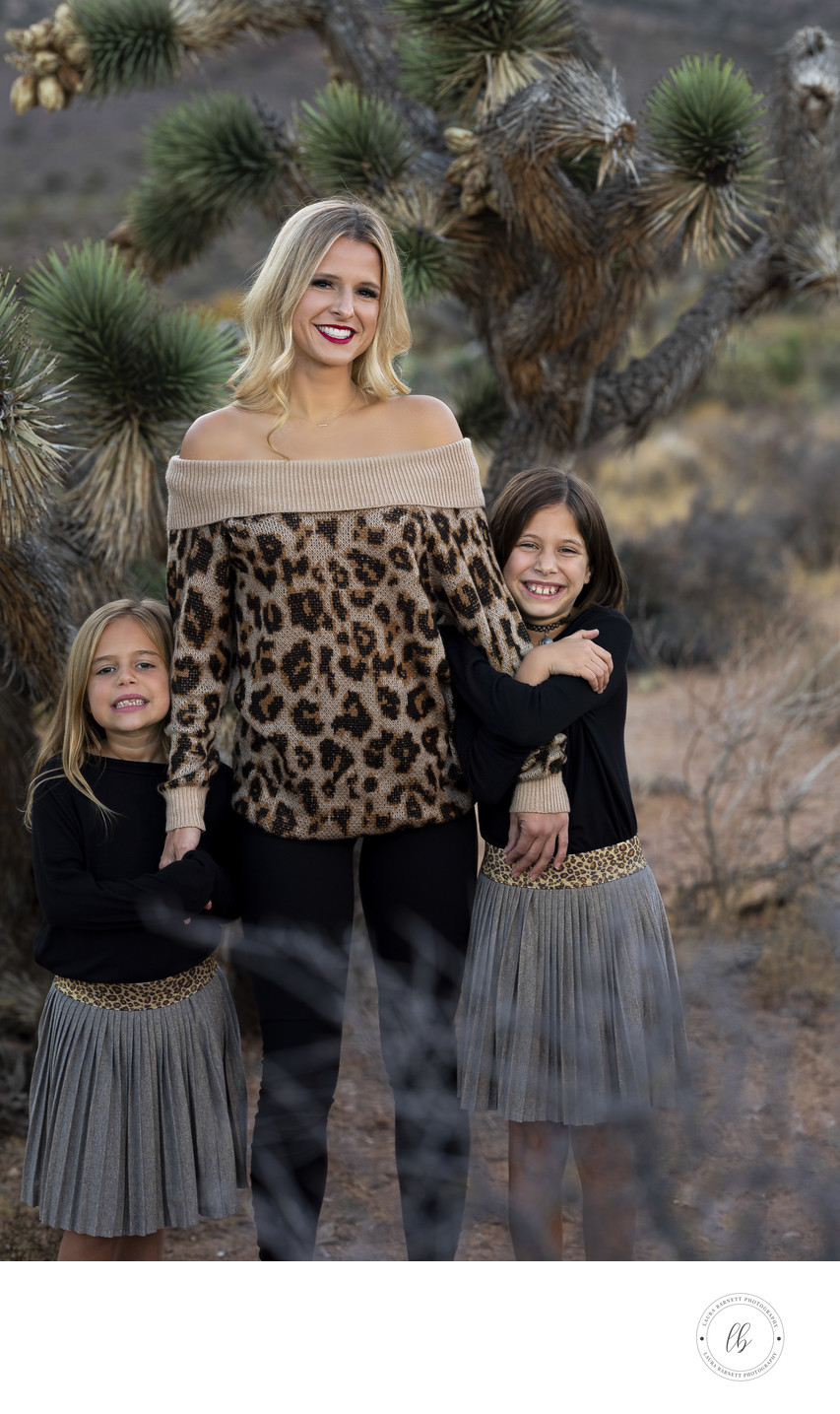 Las Vegas Family Photographer mom with kids