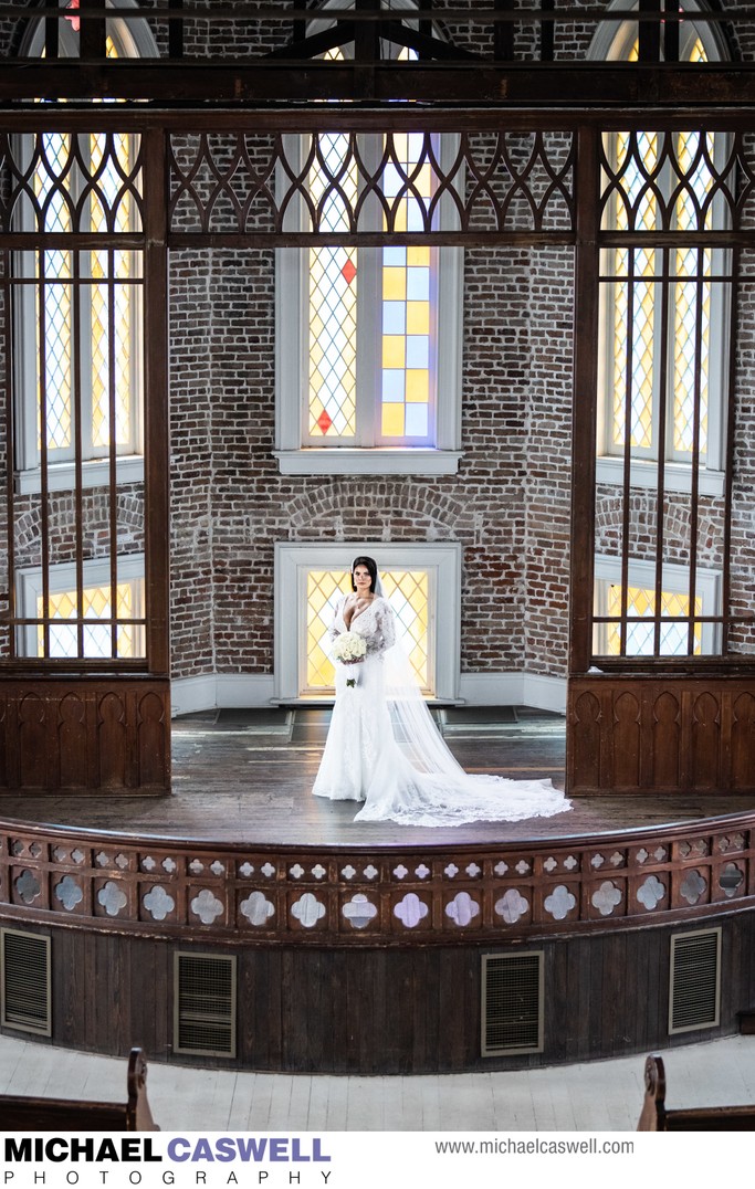 Bride on altar at Felicity Church in New Orleans