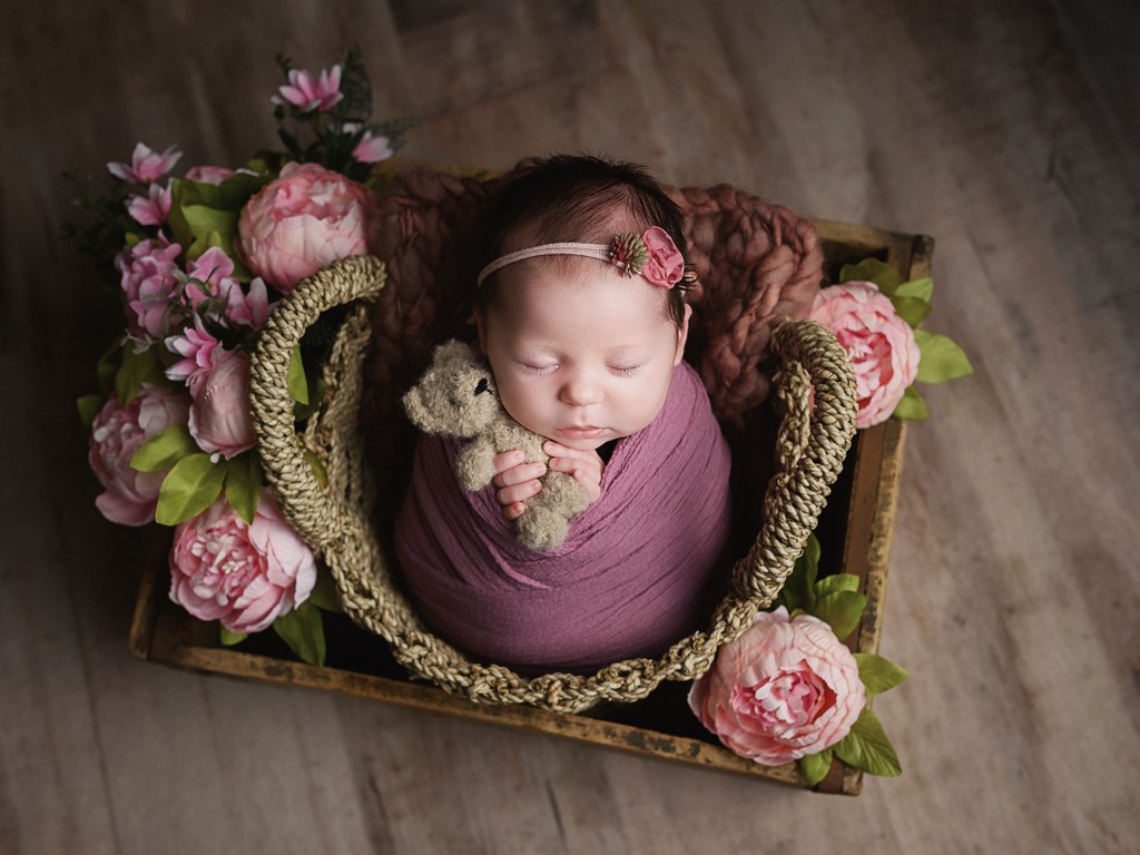 Newborn photo studio Caerphilly