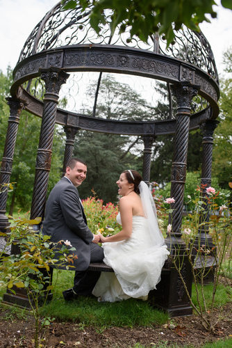 larkfield bride and groom in garden