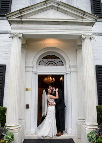 Romantic wedding at Nissequogue Golf Club in Saint James, NY