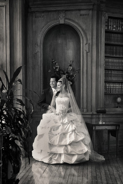 Great Oheka Castle Library Best Wedding Photographer