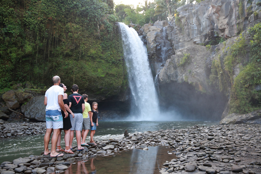 Family Photography in Tegenungan Waterfall