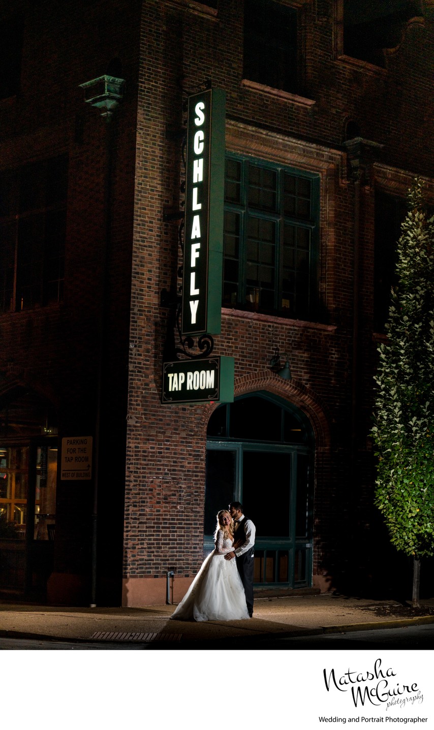schlafly tap room st louis wedding photographer