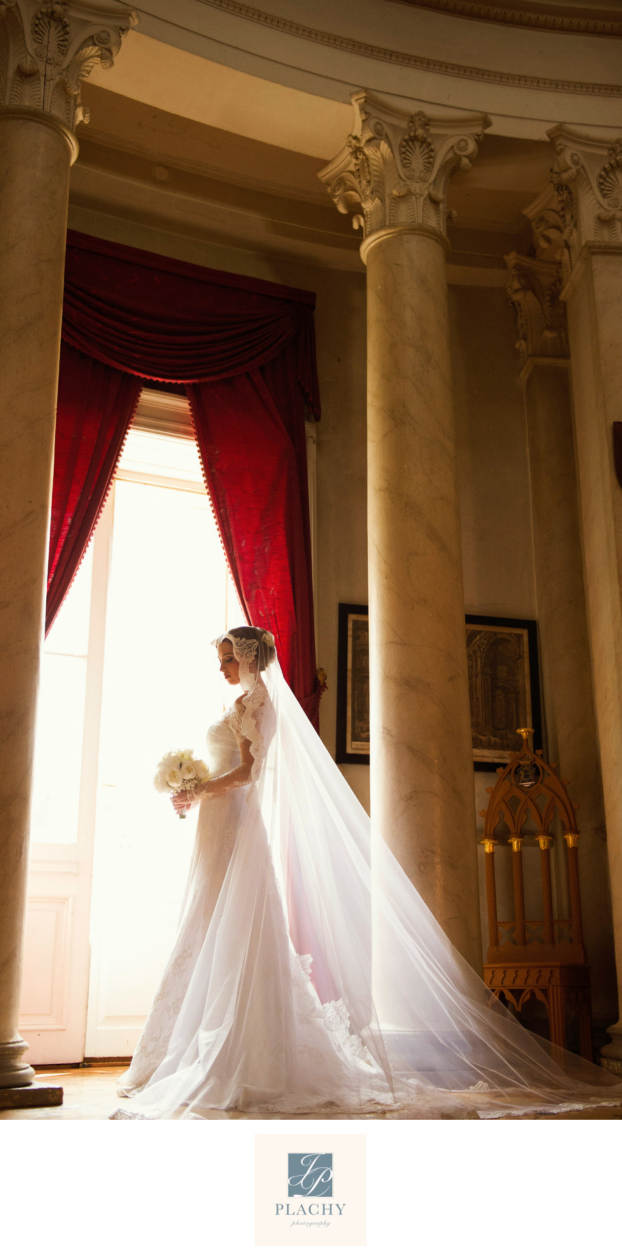 Wedding Image of the Bride in Imperial Hotel Vienna
