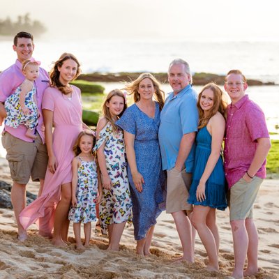 Family photos during their vacation in Hawaii - North Shore