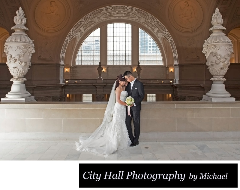 Romantic wedding photography at SF City Hall