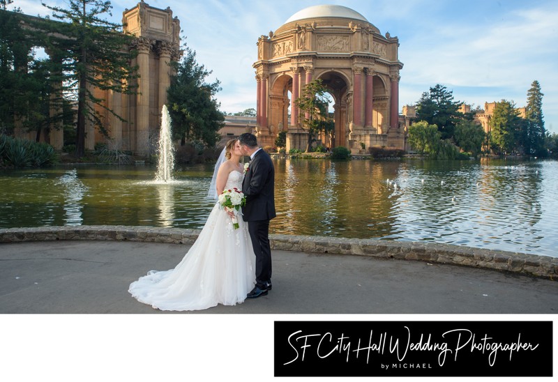 Panoramic Picture of The Palace of Fine Arts- Kissing Newlyweds